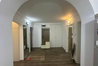 Apartament cu 4 camere în Berceni - 1