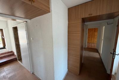 Apartament cu 5 camere semidecomandat în P-ța Unirii - 25