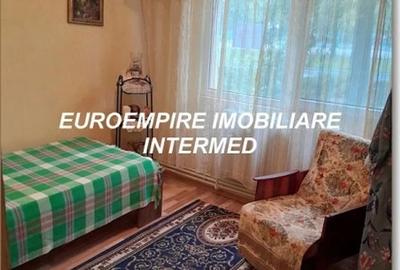 Apartament cu 2 camere semidecomandat în Poarta 6