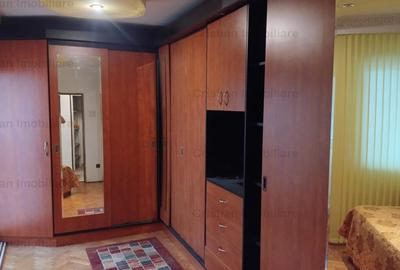 Apartament cu 3 camere decomandat în Călărași - 7
