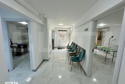 Spațiu comercial, de 50 mp, în Central - 6