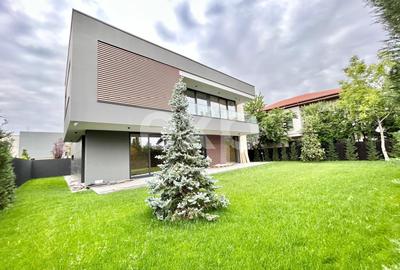 Casă individuală cu 5 camere cu Canalizare în Pipera