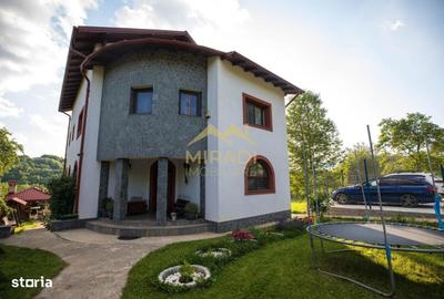 Casă cu 4 camere în Nistorești - 2