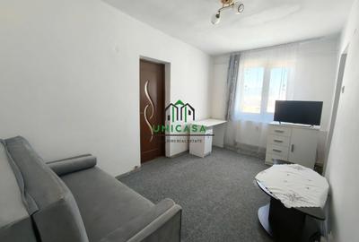Apartament cu 2 camere semidecomandat în Petrișor