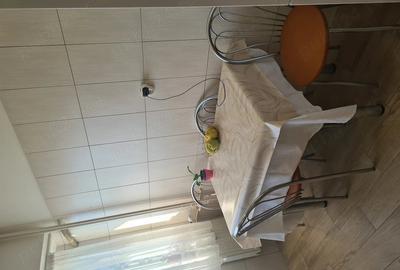 Apartament cu 2 camere semidecomandat în Alexandriei