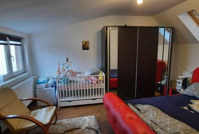 Casă individuală cu 7 camere cu Canalizare în Central - 16