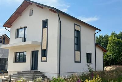 Casă individuală cu 4 camere cu Garaj în Tăuții-Măgherăuș - 1