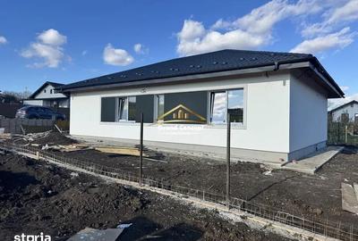 Casă cu 4 camere cu Teren 450 Mp în Central - 2