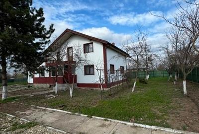 Casă individuală cu 5 camere cu Teren 4044 Mp în Drăgoești - 1