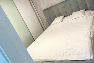 Apartament cu 3 camere decomandat în Exterior Vest
