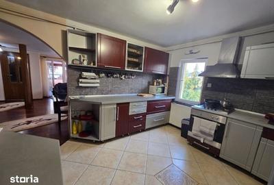 Apartament cu 5 camere în Zorilor - 4