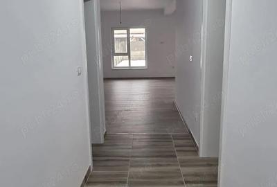 Casă cu Teren 310 Mp în Central - 1