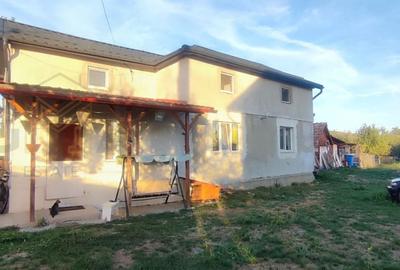 Casă cu 5 camere cu Teren 1400 Mp în Central