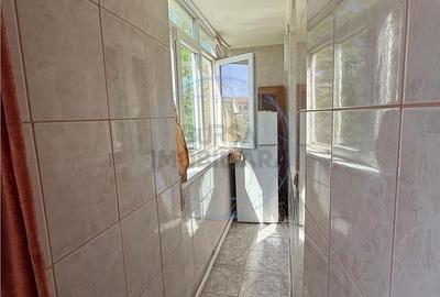 Apartament cu 3 camere decomandat în Sud - 9