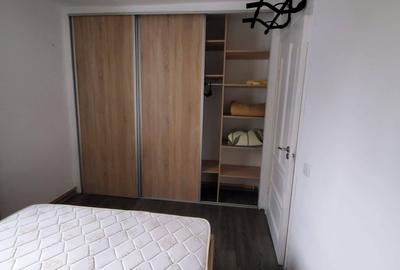 Apartament cu 2 camere semidecomandat, mobilat în Podu Roș - 3