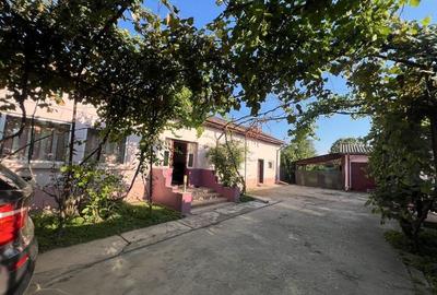 Casă cu 4 camere în Lungulețu