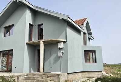 Casă cu 4 camere în Hidiș - 6