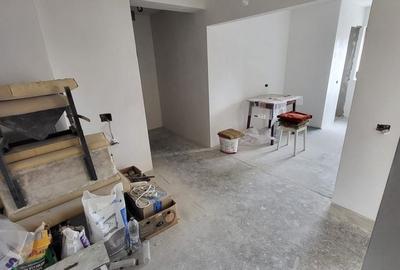 Apartament cu 3 camere decomandat în Central - 3
