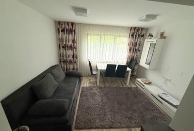 Apartament cu 4 camere decomandat în Central - 1