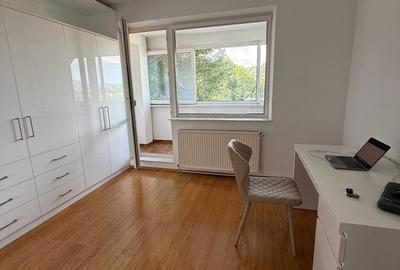 Apartament cu 3 camere decomandat în Dealul Cetății - 1