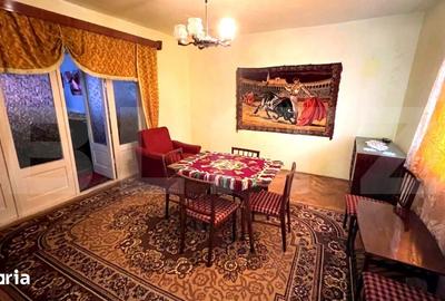 Casă cu 4 camere cu Teren 200 Mp în Central - 2
