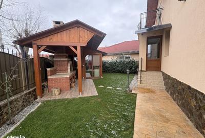 Casă cu 3 camere în Sântandrei