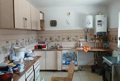 Casă cu 3 camere cu Teren 400 Mp în Domnești
