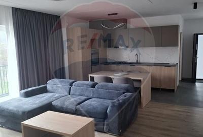 Apartament cu 3 camere decomandat, mobilat în Central - 1