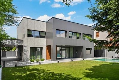 Casă individuală cu 5 camere cu Piscina în Iancu Nicolae