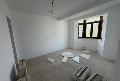 Casă individuală cu 5 camere cu Teren 674 Mp în Petrești - 12