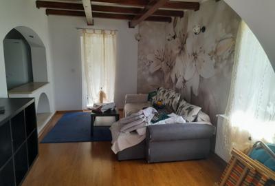 Casă cu 4 camere în Central - 4