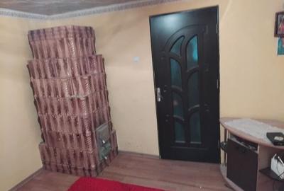 Casă cu 3 camere în Stăvărăști