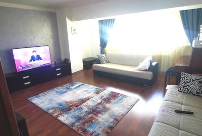 Apartament cu 3 camere decomandat în Ultimul leu - 1