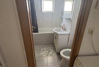 Apartament cu 3 camere în Drumul Taberei