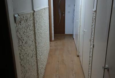 Apartament cu 2 camere decomandat în Micro 21 - 2