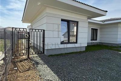 Duplex cu 3 camere cu Canalizare în Moșnița Nouă - 5