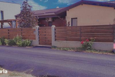 Casă cu 4 camere semidecomandat cu Teren 456 Mp în Tunari