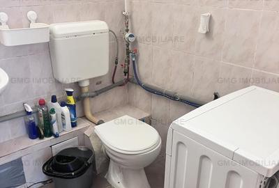 Apartament cu 2 camere decomandat în Tei