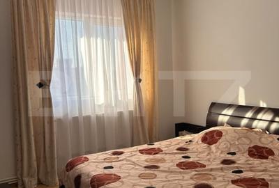 Apartament cu 3 camere decomandat, mobilat în Nicolina
