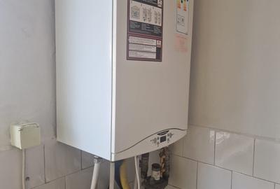 Apartament cu 2 camere decomandat în Mărăței