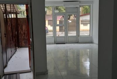 Casă cu 4 camere în Progresul