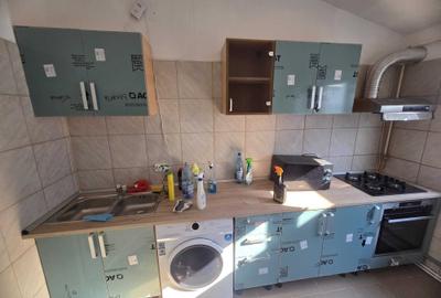 Apartament cu 2 camere semidecomandat în Runcu