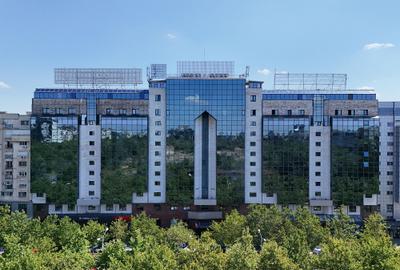Birou, de 13,250 mp, în Unirii - 11