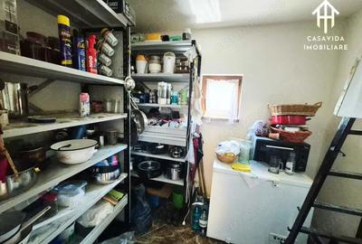 Casă cu Teren 2800 Mp în Săceni - 1