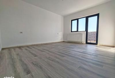 Casă cu 4 camere cu Teren 180 Mp în Lumina