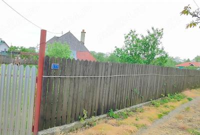 Casă cu Teren 1589 Mp în Căciulești