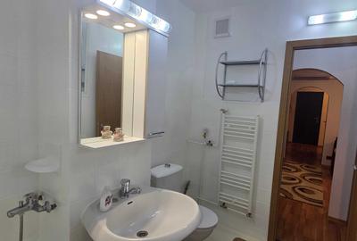 Apartament cu 3 camere semidecomandat în Aradului - 1