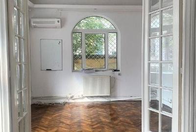 Spațiu comercial, de 70 mp, în Eminescu