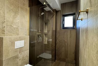 Casă cu 4 camere cu Teren 500 Mp în Central - 2