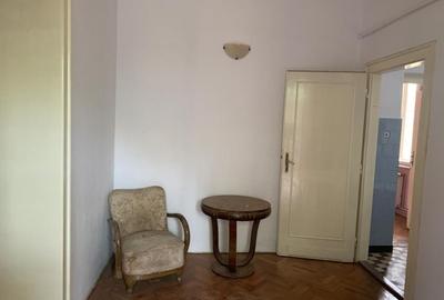 Casă cu 7 camere cu Teren 638 Mp în Bălcescu - 1
